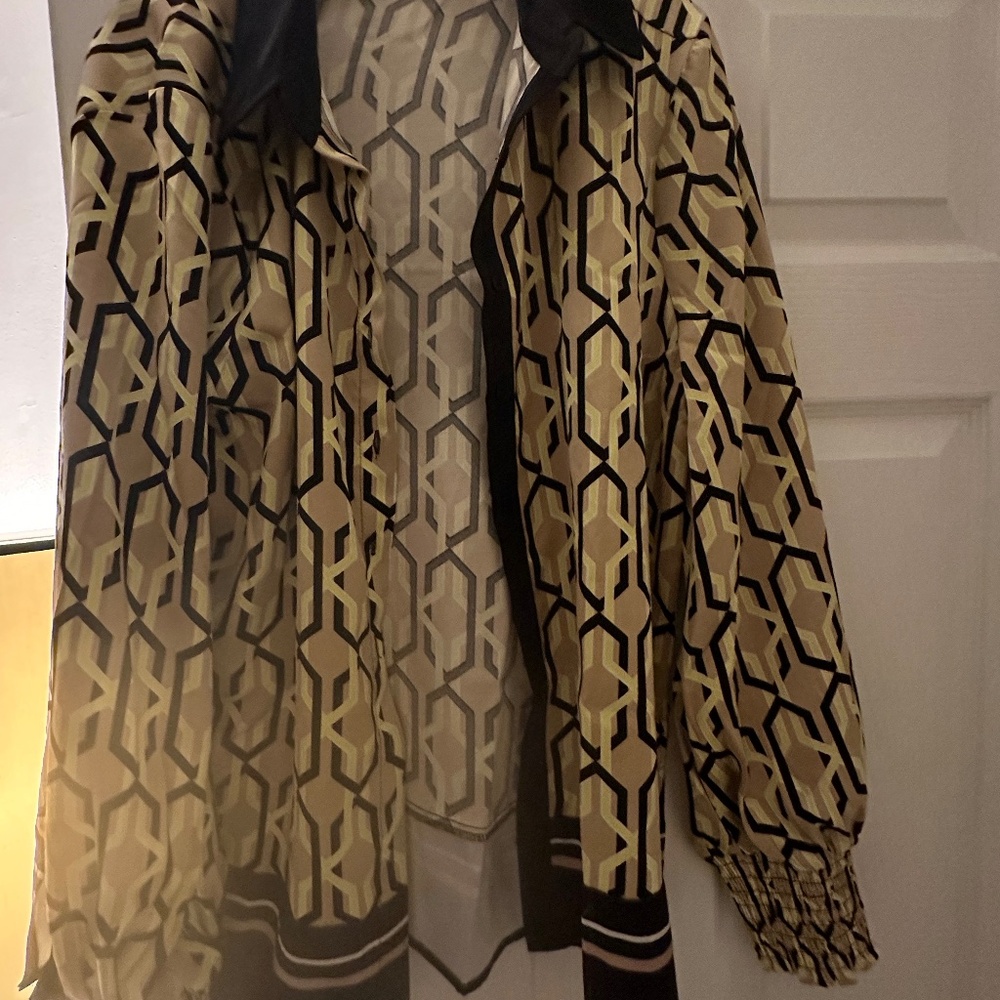 Almost new multicolor blouse